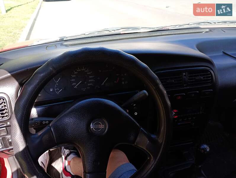 Седан Nissan Primera 1993 в Луцьку фото 6 Седан Nissan Primera 1993 в Луцьку