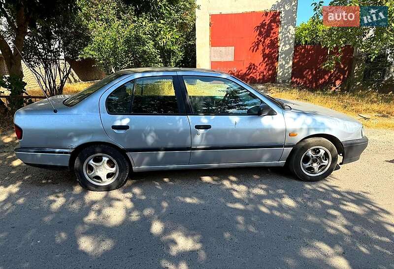 Седан Nissan Primera 1991 в Одесі