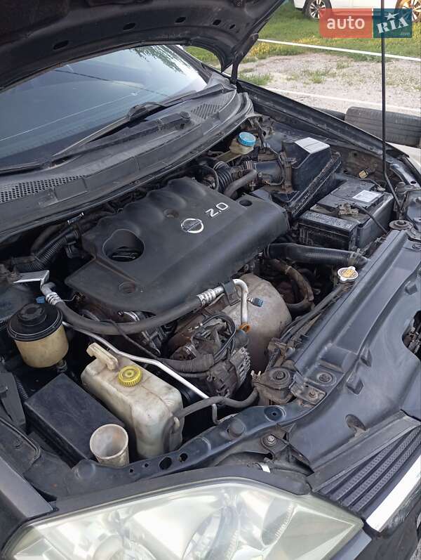 Седан Nissan Primera 2005 в Сумах