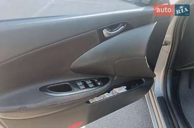 Седан Nissan Primera 2003 в 
