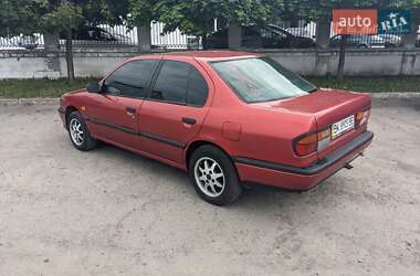 Седан Nissan Primera 1994 в Ровно