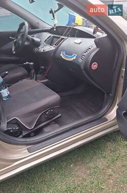 Универсал Nissan Primera 2004 в Киеве