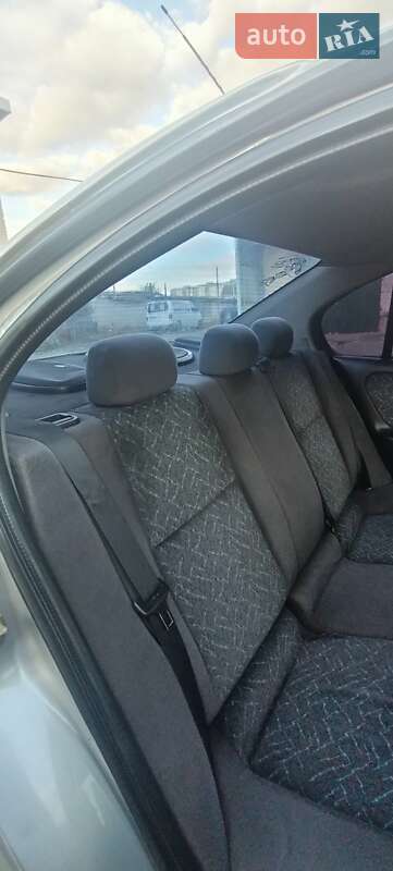 Седан Nissan Primera 1998 в Луцке фото 16 Седан Nissan Primera 1998 в Луцке