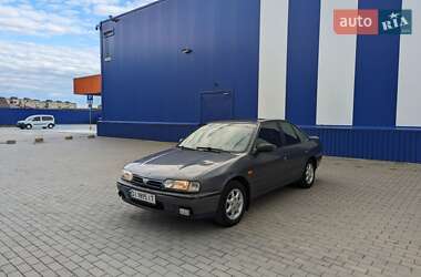 Седан Nissan Primera 1993 в Ивано-Франковске