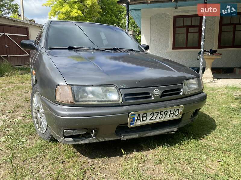Седан Nissan Primera 1993 в Тульчине