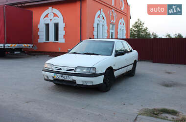 Седан Nissan Primera 1993 в Жовкві