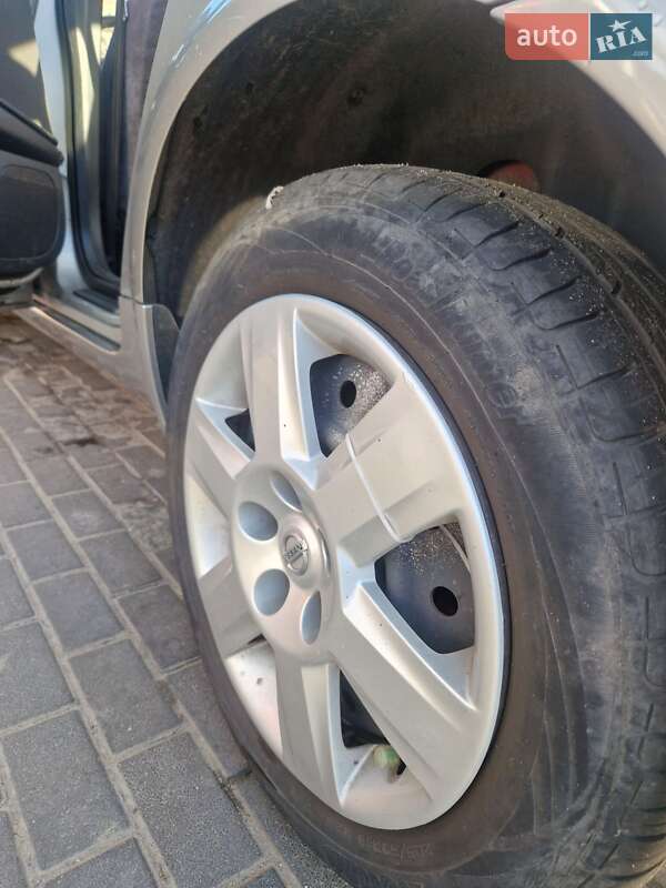 Универсал Nissan Primera 2004 в Ровно фото 3 Универсал Nissan Primera 2004 в Ровно