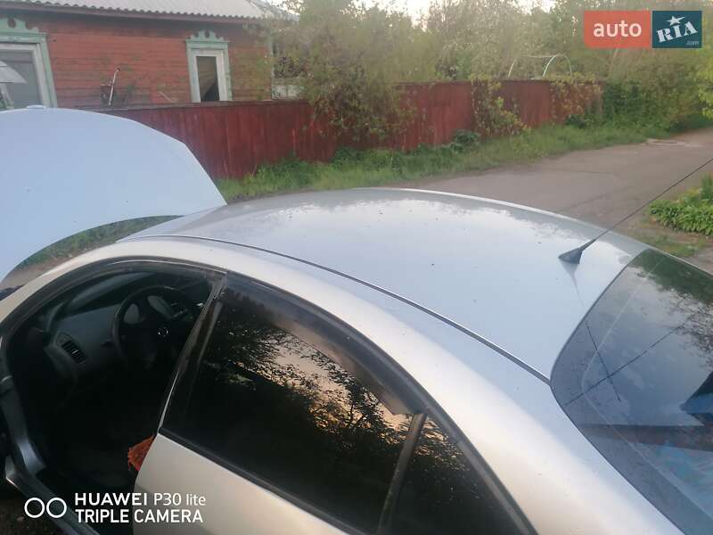 Седан Nissan Primera 2002 в Чернігові