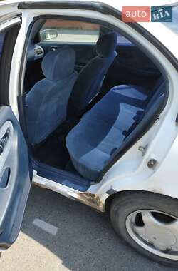 Седан Nissan Primera 1991 в 