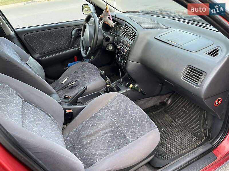 Лифтбек Nissan Primera 1997 в Черкассах