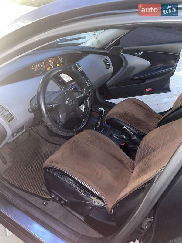 Седан Nissan Primera 2002 в Киеве