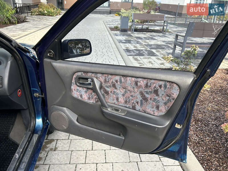 Універсал Nissan Primera 1998 в Львові