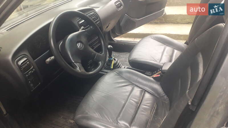 Седан Nissan Primera 1993 в Гайсине фото 16 Седан Nissan Primera 1993 в Гайсине