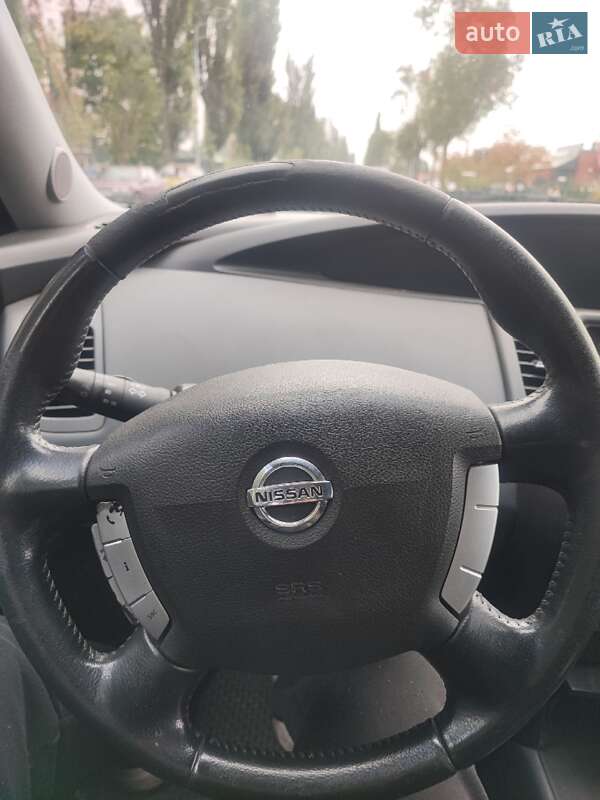 Седан Nissan Primera 2005 в Києві