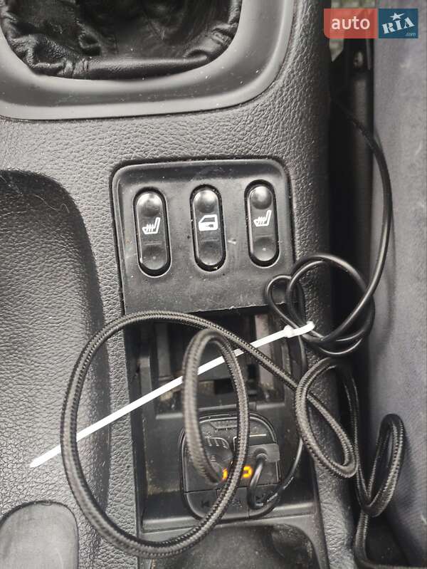 Седан Nissan Primera 2005 в Києві