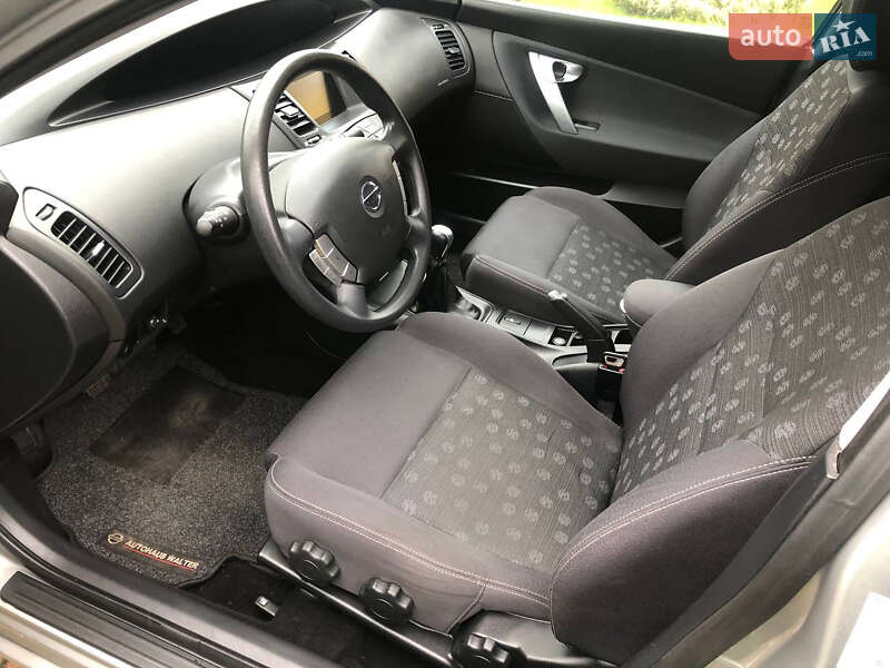 Універсал Nissan Primera 2006 в Луцьку