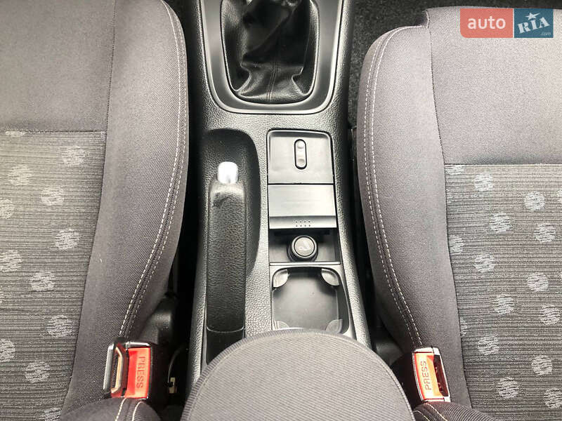 Універсал Nissan Primera 2006 в Луцьку