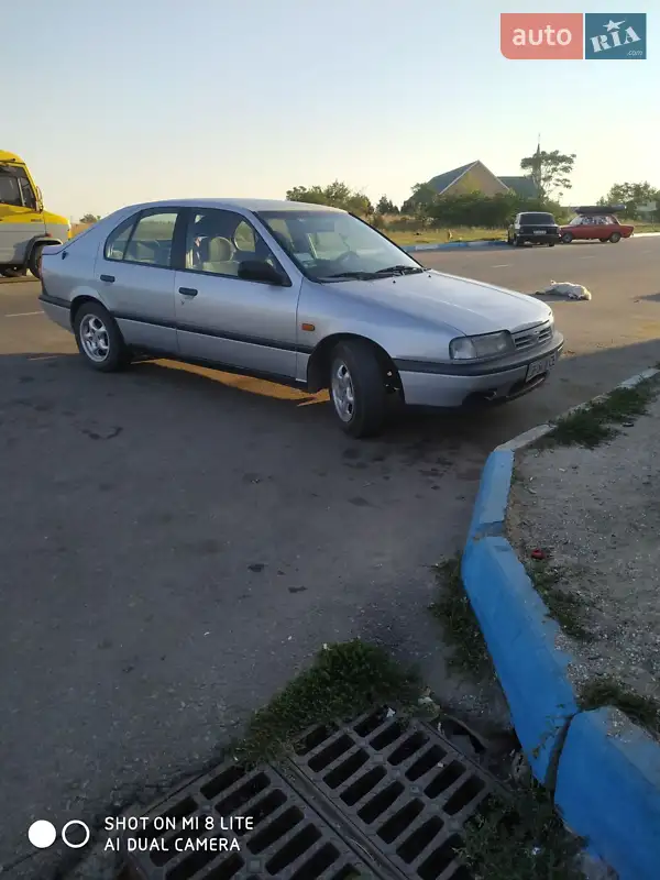 Nissan Primera 1990