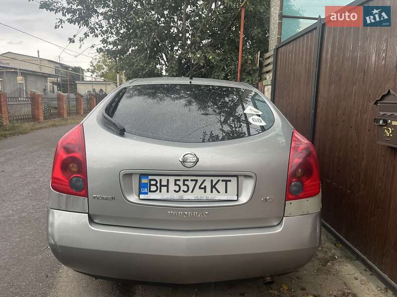 Седан Nissan Primera 2004 в Фонтанці