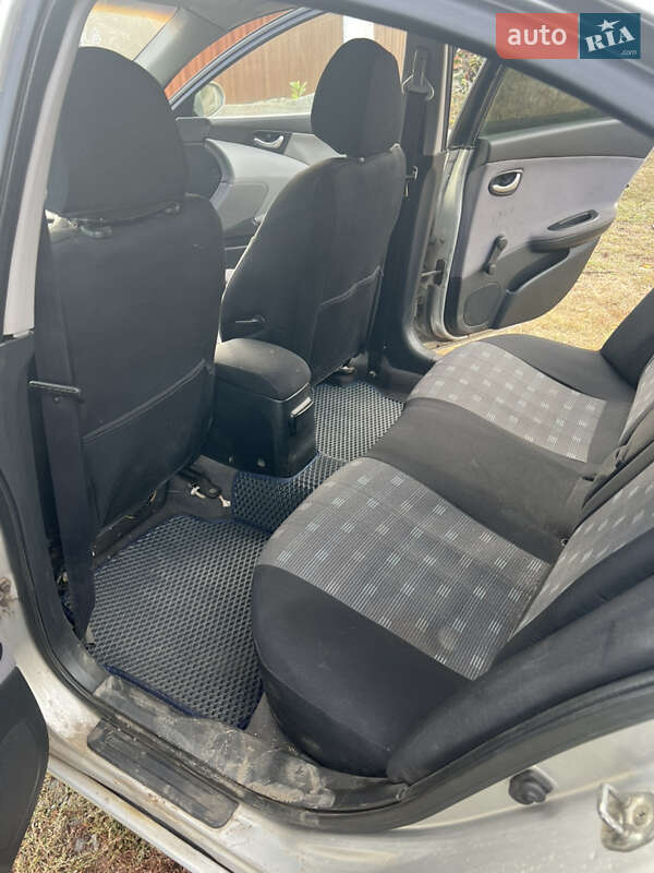 Седан Nissan Primera 2003 в Синельниково фото 8 Седан Nissan Primera 2003 в Синельниково