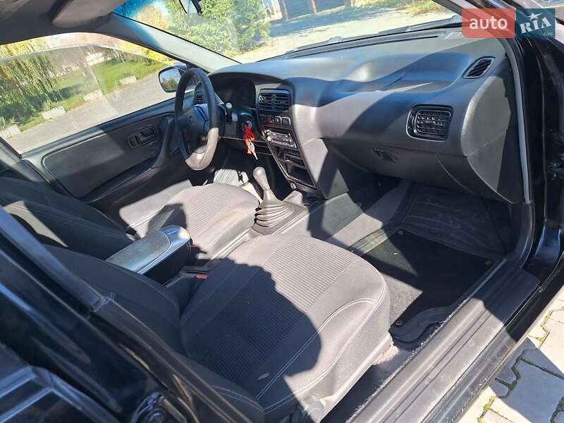 Седан Nissan Primera 1994 в Черновцах фото 27 Седан Nissan Primera 1994 в Черновцах