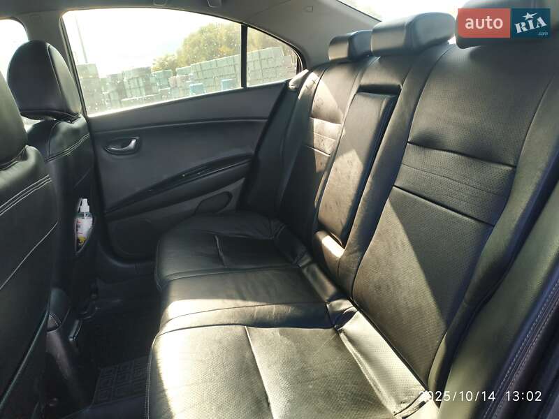 Седан Nissan Primera 2004 в Киеве фото 37 Седан Nissan Primera 2004 в Киеве