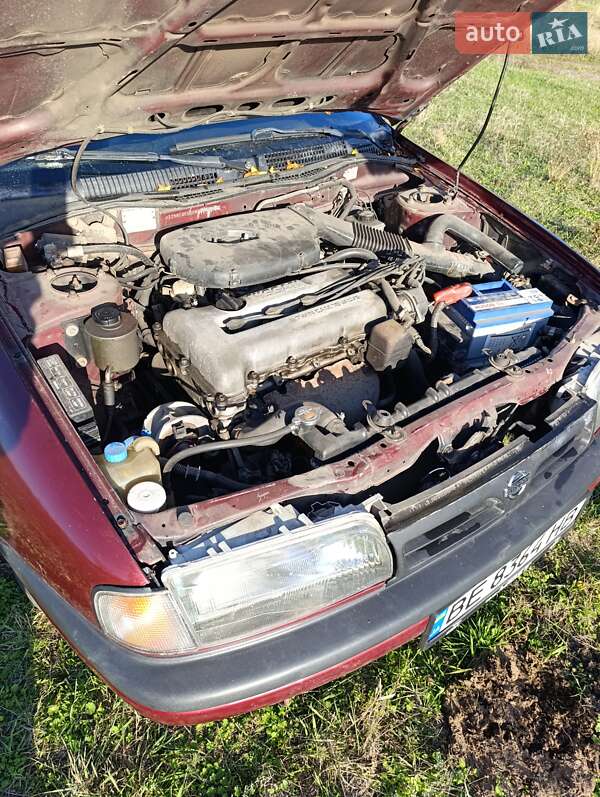 Седан Nissan Primera 1994 в Вознесенске