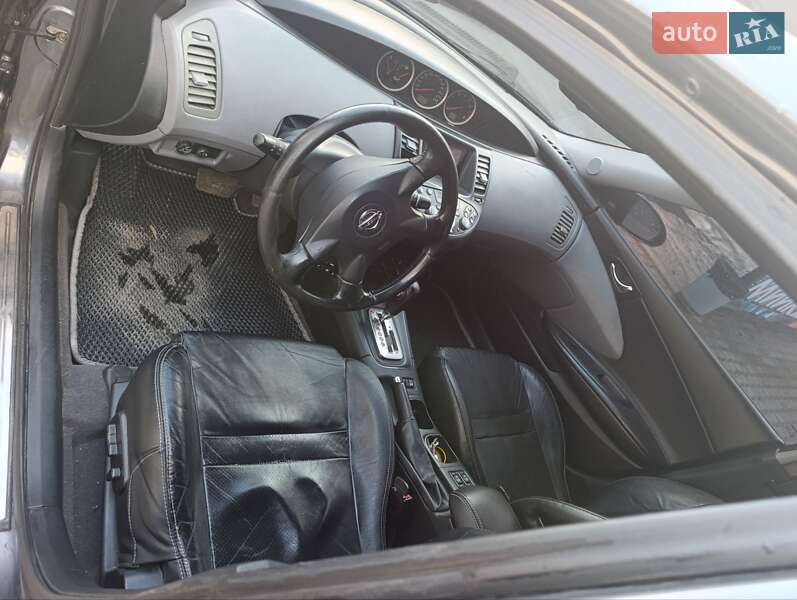 Седан Nissan Primera 2003 в Коломые