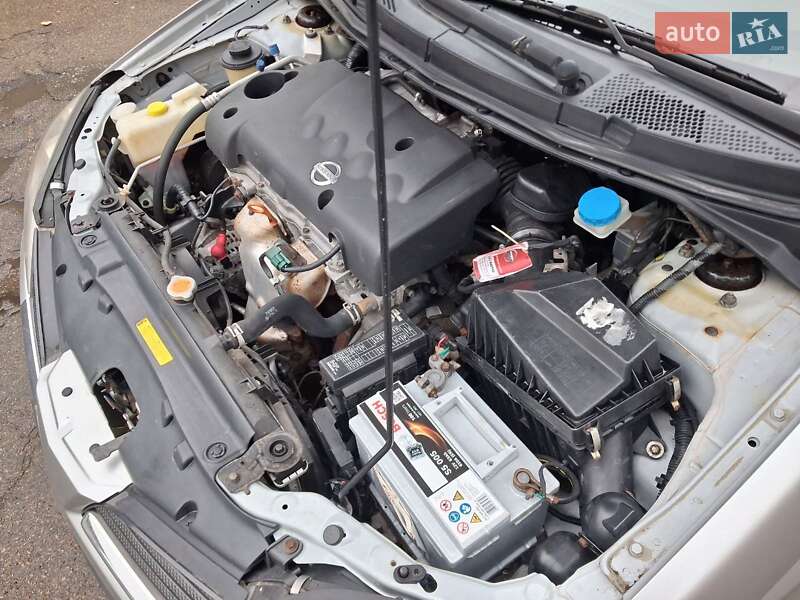 Седан Nissan Primera 2003 в Києві