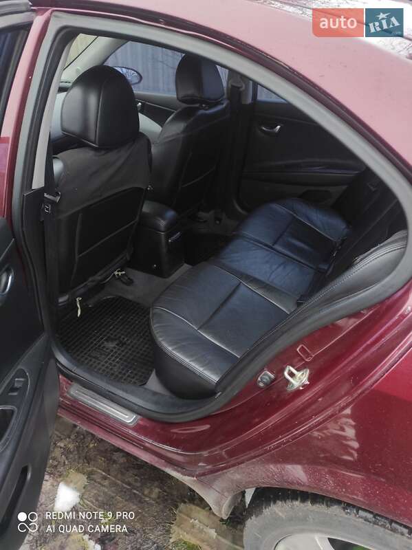 Лифтбек Nissan Primera 2003 в Здолбунове