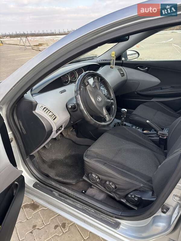 Лифтбек Nissan Primera 2002 в Одессе