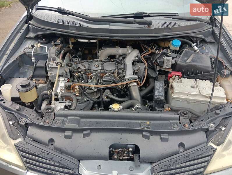 Универсал Nissan Primera 2004 в Виннице