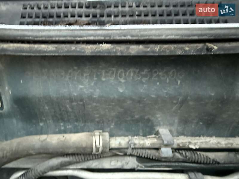 Седан Nissan Primera 1996 в Киеве