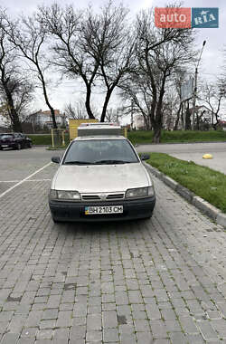Седан Nissan Primera 1993 в Одесі