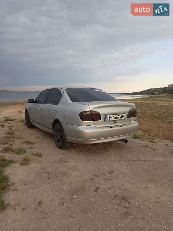 Седан Nissan Primera 1999 в Одессе