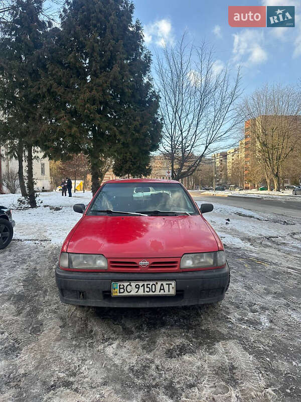 Седан Nissan Primera 1994 в Львове