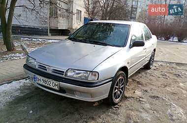 Седан Nissan Primera 1992 в Сумах