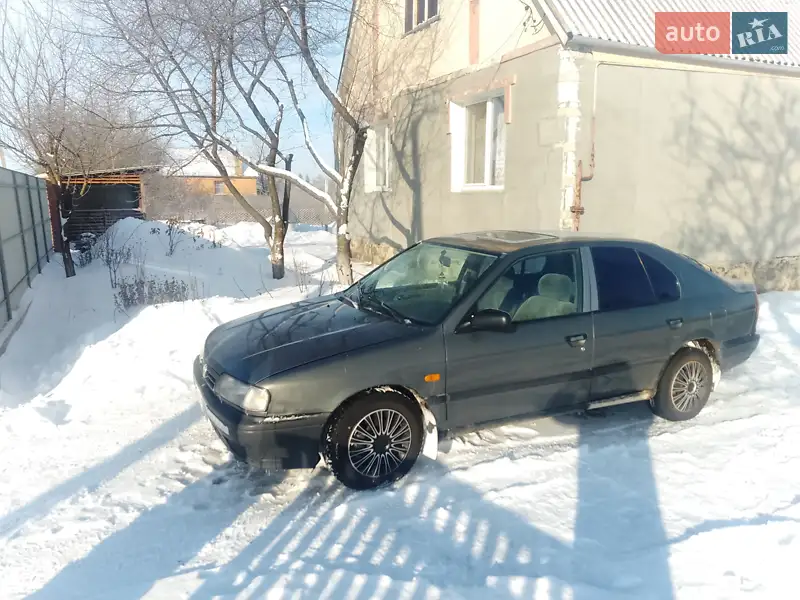Nissan Primera 1993