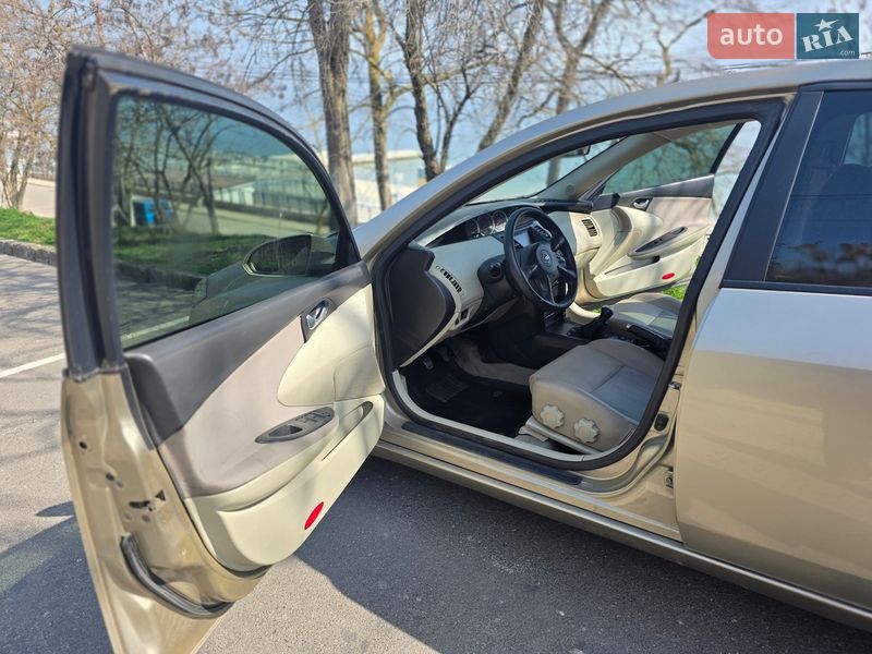 Седан Nissan Primera 2004 в Одесі