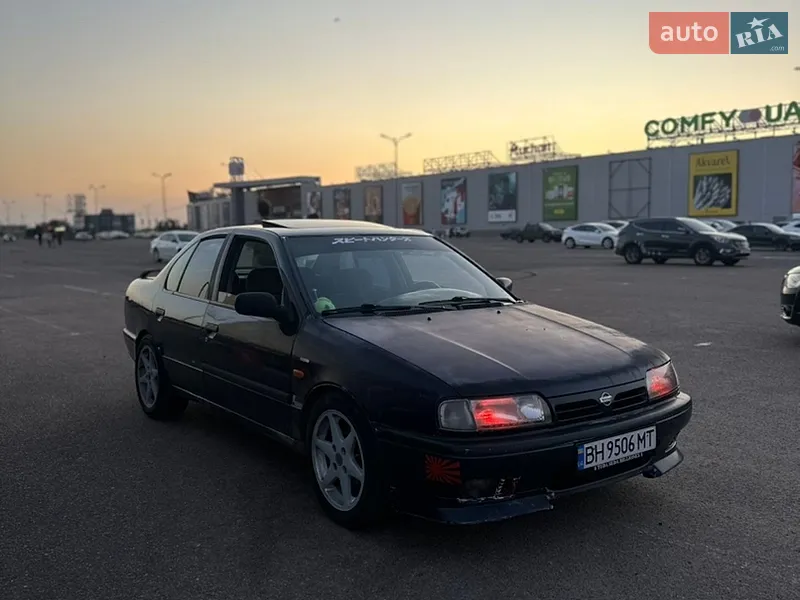Nissan Primera 1992
