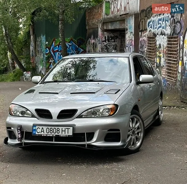 Nissan Primera 2000
