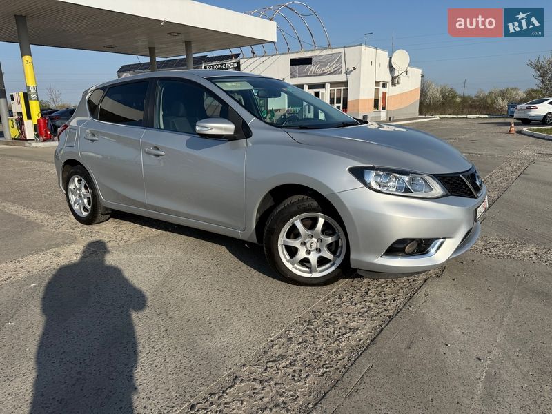 Хэтчбек Nissan Pulsar 2016 в Ужгороде