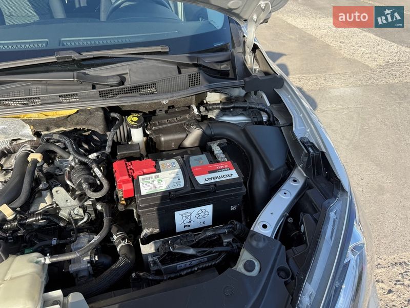 Хэтчбек Nissan Pulsar 2016 в Ужгороде