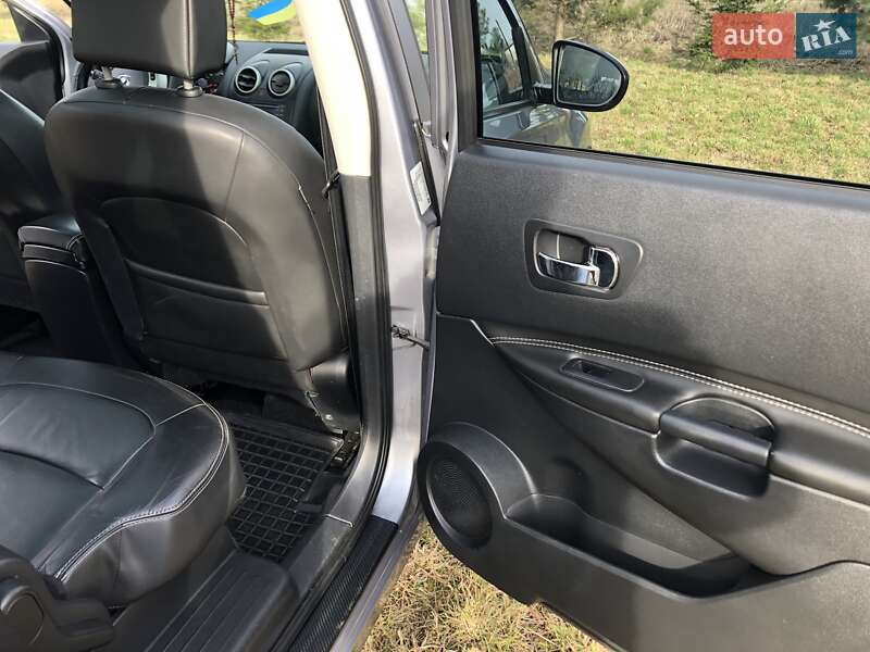 Внедорожник / Кроссовер Nissan Qashqai+2 2010 в Самборе