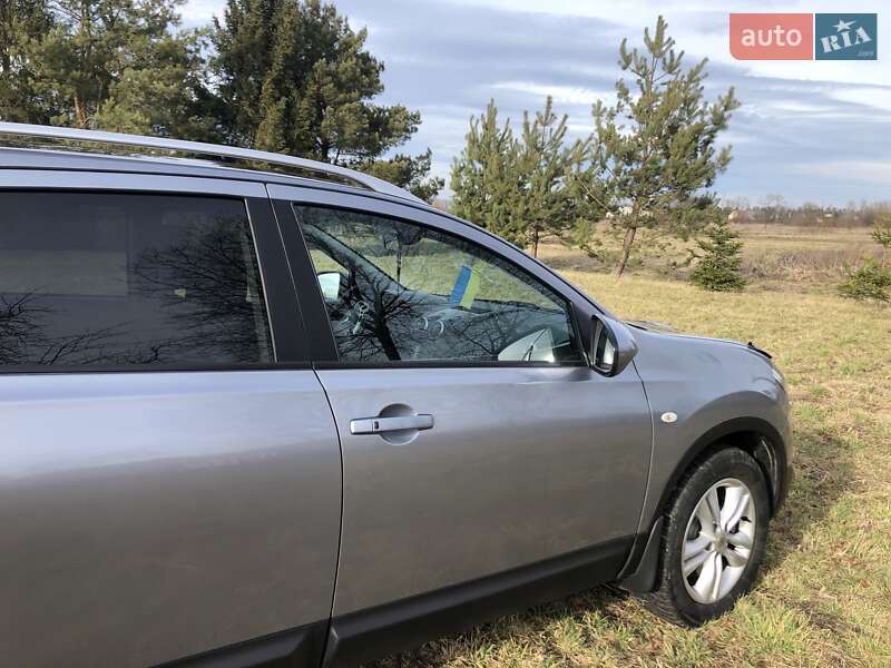 Внедорожник / Кроссовер Nissan Qashqai+2 2010 в Самборе
