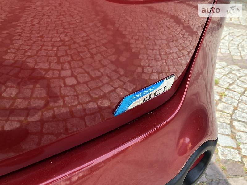 Позашляховик / Кросовер Nissan Qashqai+2 2010 в Львові