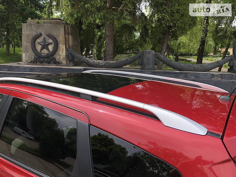 Позашляховик / Кросовер Nissan Qashqai+2 2010 в Львові