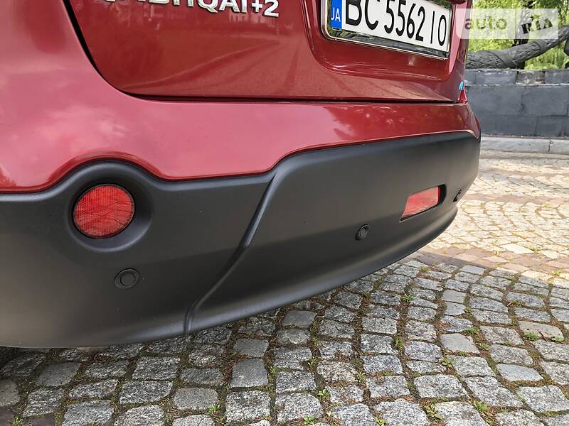 Позашляховик / Кросовер Nissan Qashqai+2 2010 в Львові