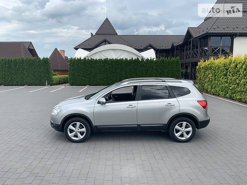 Позашляховик / Кросовер Nissan Qashqai+2 2009 в Стрию