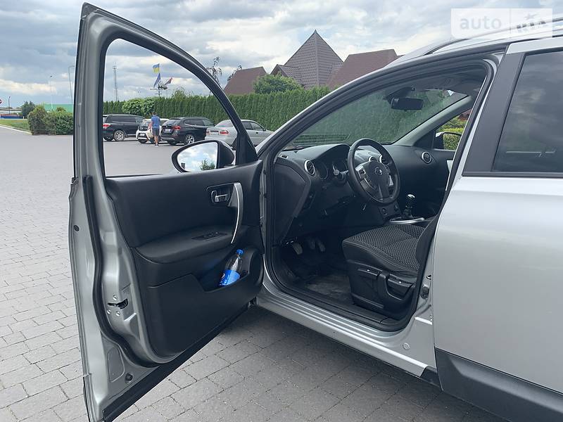 Позашляховик / Кросовер Nissan Qashqai+2 2009 в Стрию